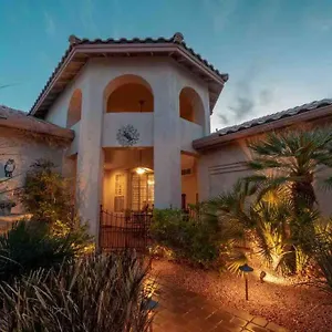 https://mountain-view-hide-away-w-pool-phoenix.hotelsofphoenix.com