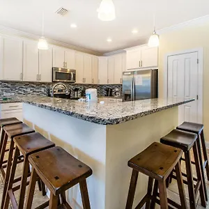 https://tahitian-treat-by-realjoy-vacations.hotels-destin.com